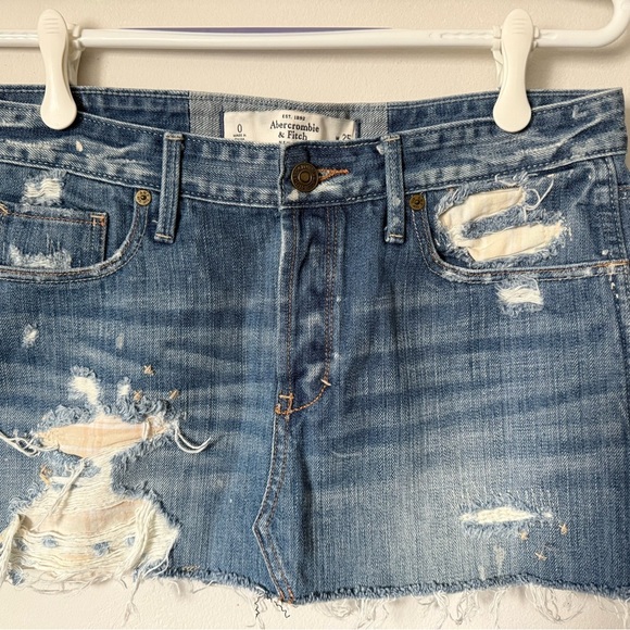 Y2K Abercrombie & Fitch Distressed Denim Micro Mini Skirt Size 25 Low Rise - Picture 2 of 11